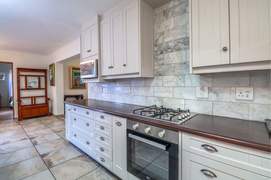 4 Bedroom Property for Sale in Kraaibosch Country Estate Western Cape